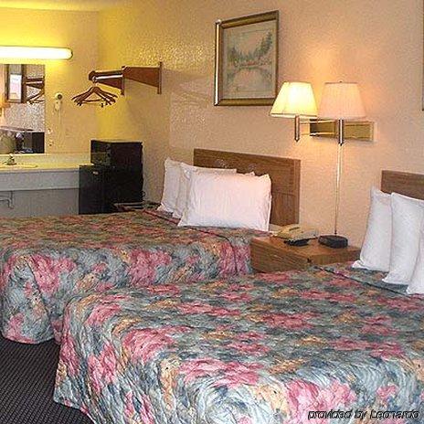Super 7 Inn-Siloam Springs Quarto foto